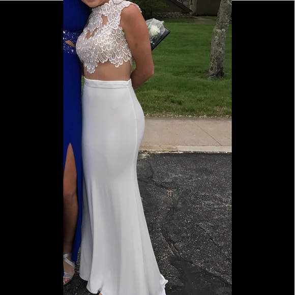 Prom dress - Picture 6 of 8